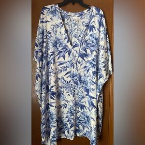 H&M Blue and White Midi Dress NWOT small slit on each side